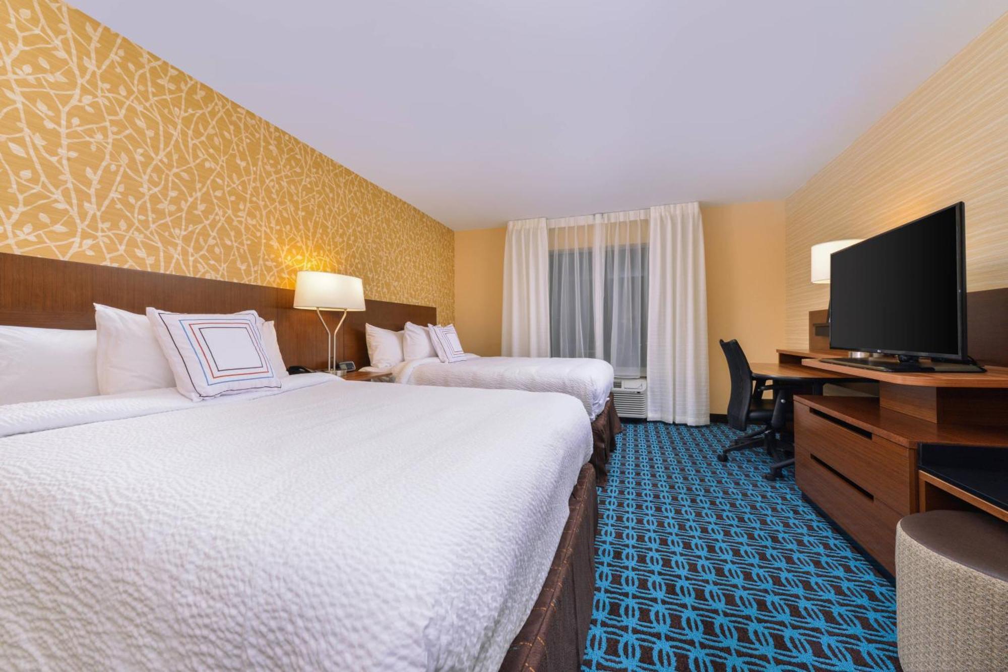 Fairfield Inn & Suites By Marriott Coralville Exterior photo