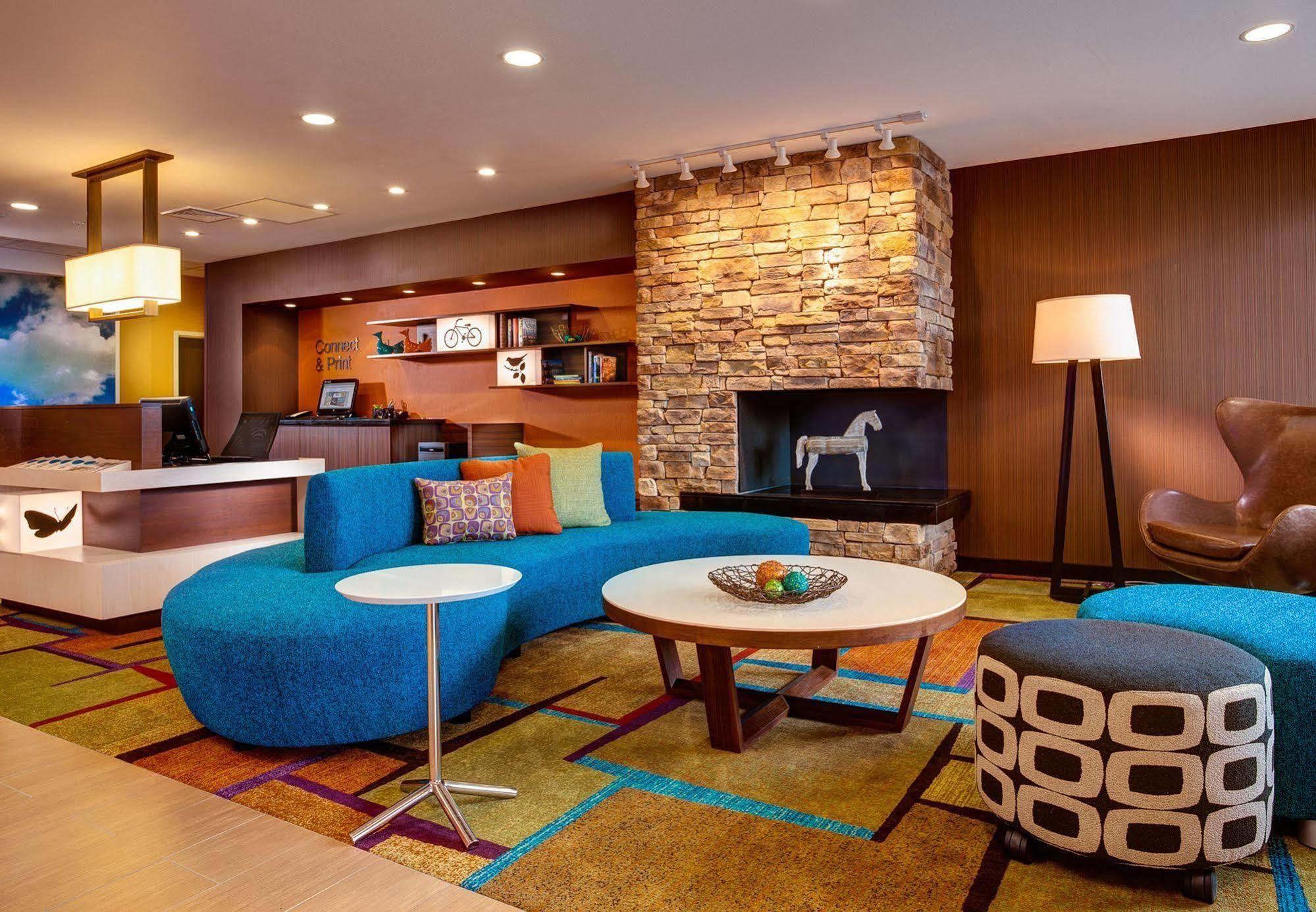 Fairfield Inn & Suites By Marriott Coralville Exterior photo